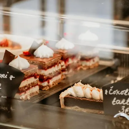 Fontana & Gastronomy Hotell